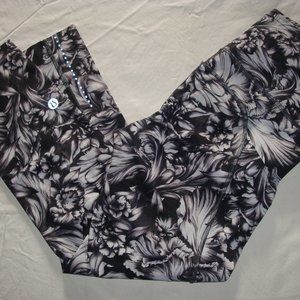 Lululemon Size 2 Fast n Free Crops